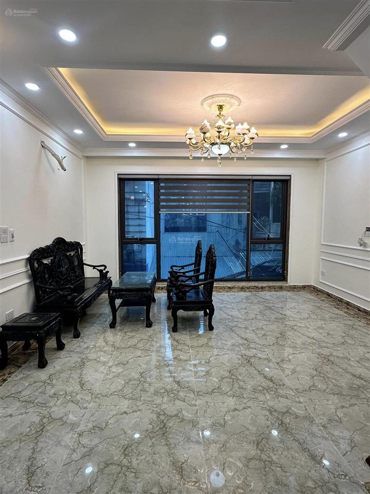 Nhà đẹp như hình  xây mới. phân lô  ô tô  phố nguyễn văn huyên, 55m2 7 tầng thang máy. mt 5m