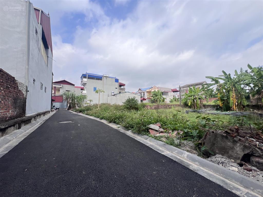 Chính chủ cần bán hạ giá kịch sàn 40,4m2 đình trung, xuân nộn