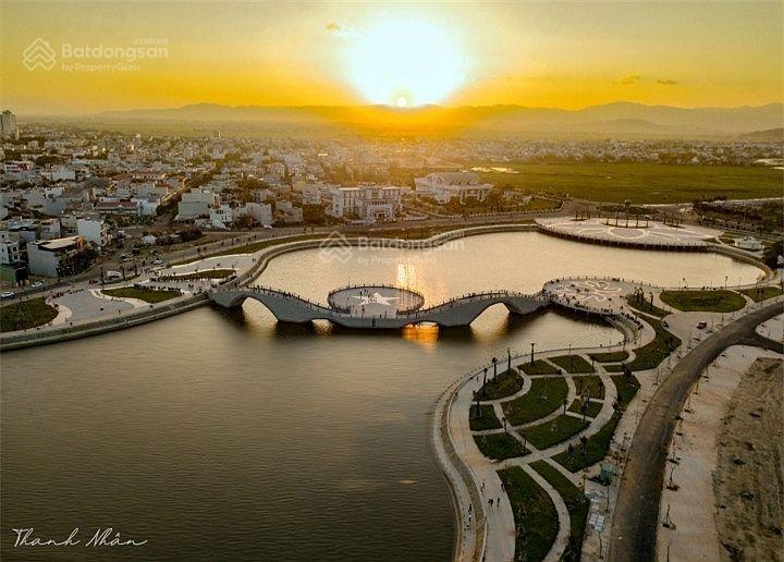 Nhà mặt tiền trần phú 5x25m,phố kinh doanh đắt giá nhất tuy hoà,mới 100%,gần biển,vincom,apec