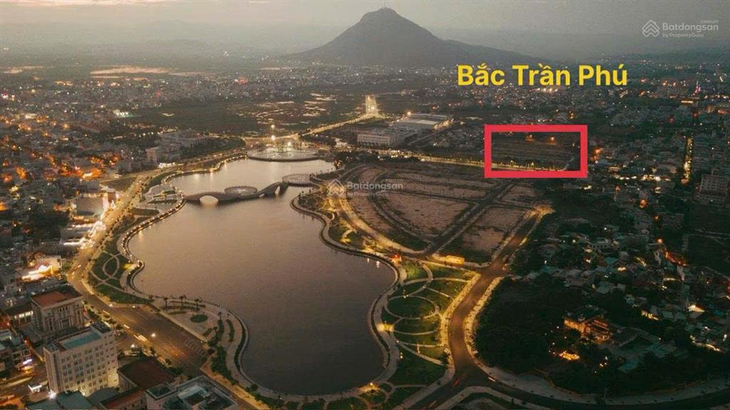 Bán khách sạn 5 tầng 23 phòng, đường trần phú tuy hoà, gần vincom, cách biển 1km, sổ hồng lâu dài