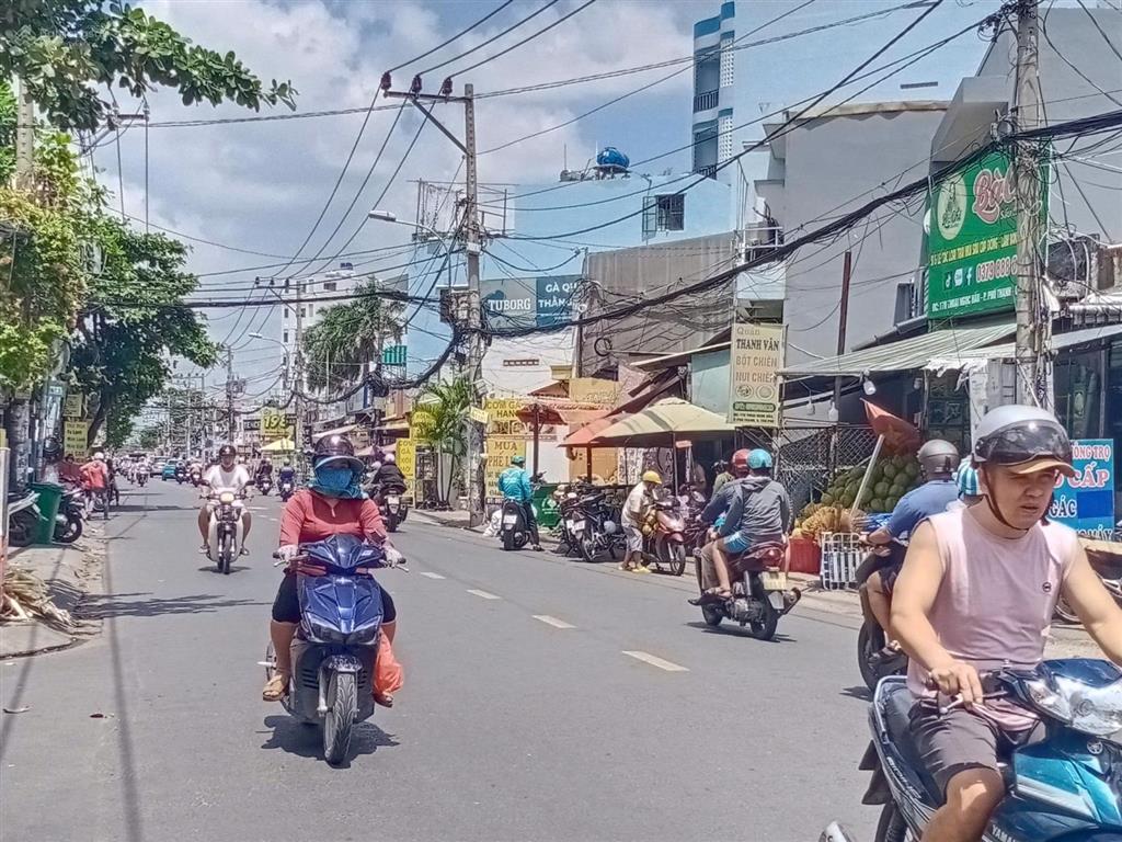 Bán nhà hẻm xe hơi đường thoại ngọc hầu, phường phú thạnh, tân phú  chỉ 8.98 tỷ