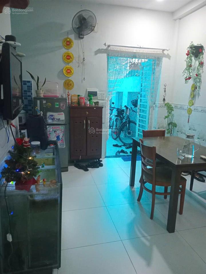 Mặt tiền 127 m2 hẻm xe tải 11 tỷ 200 triệu