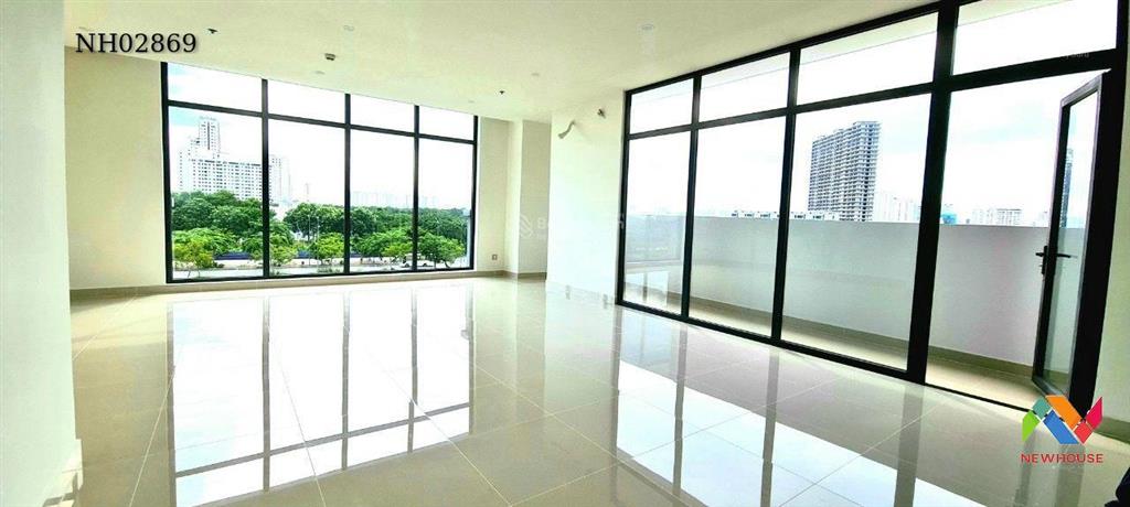 Cho thuê officetel q7 boulevard, 70m2, căn góc, giá 11 triệu