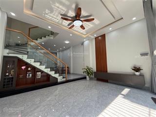 Bán nhà đẹp 3 tầng ngay galaxy nguyễn văn quá q12 nguyễn văn quá, p. đông hưng thuận, quận