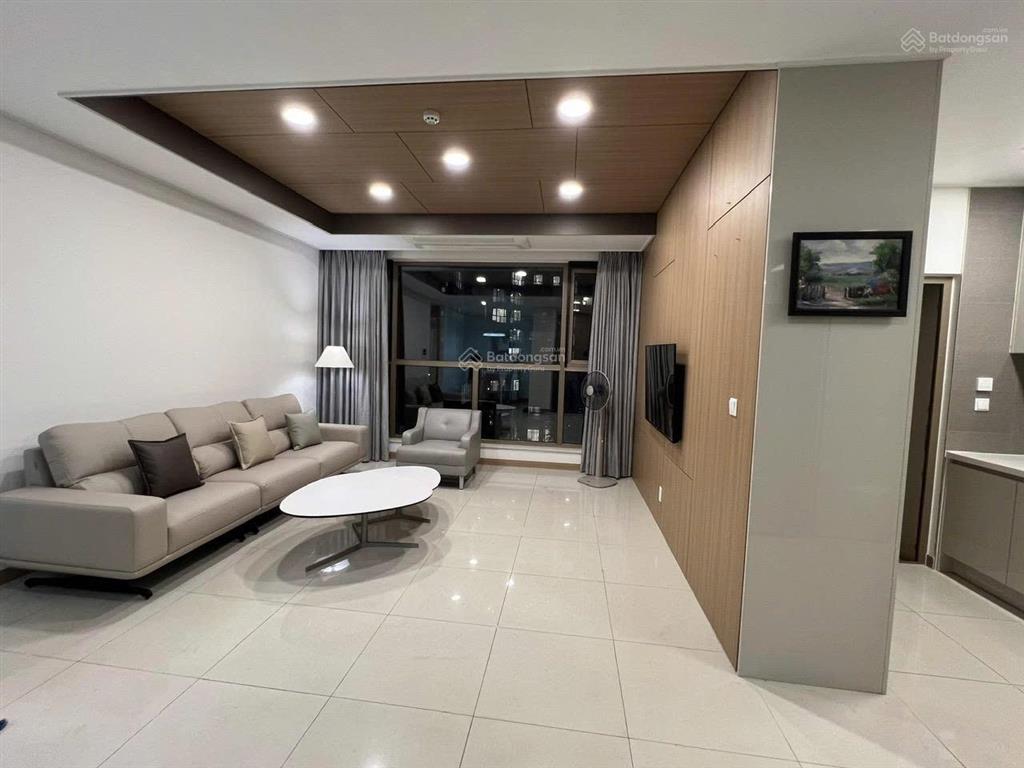 Em cho thuê nhanh căn hộ 2pn 2wc cao cấp tại starlake