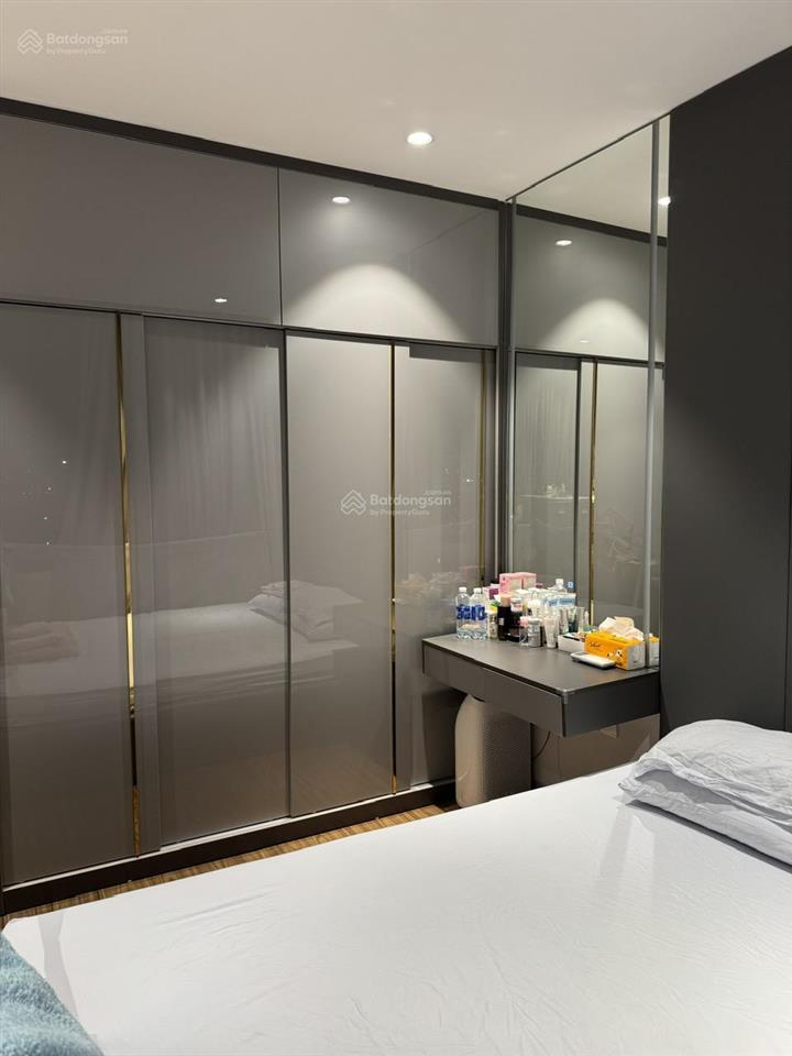 Căn cho thuê căn hộ n03  t6 134m2 3pn2wc