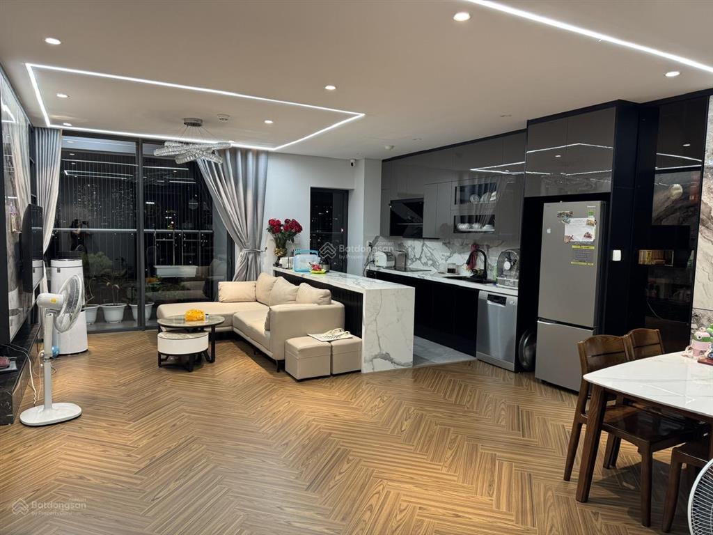 Căn cho thuê căn hộ n03  t6 134m2 3pn2wc