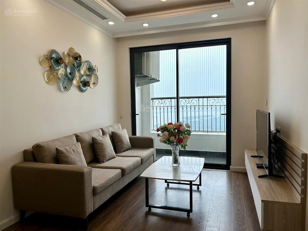 Em cho thuê căn hộ no3t4 khu ngoại giao đoàn