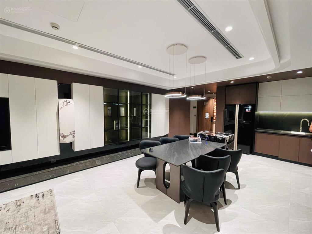 Em cho thuê căn hộ 3pn 2wc tại no1t4 ngoại giao đoàn