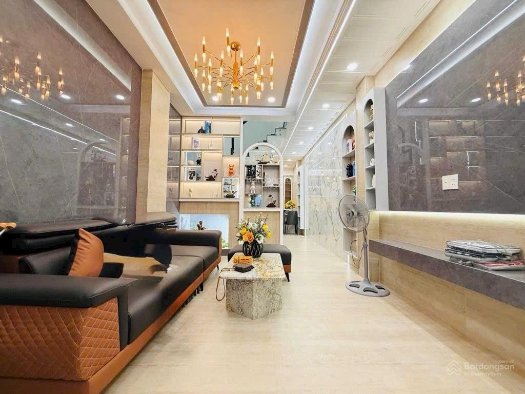 Siêu phẩm 3 tầng mới dọn vào ở ngay trần xuân soạn q7  4pn  dt 40m²  nhỉnh 6tỷ