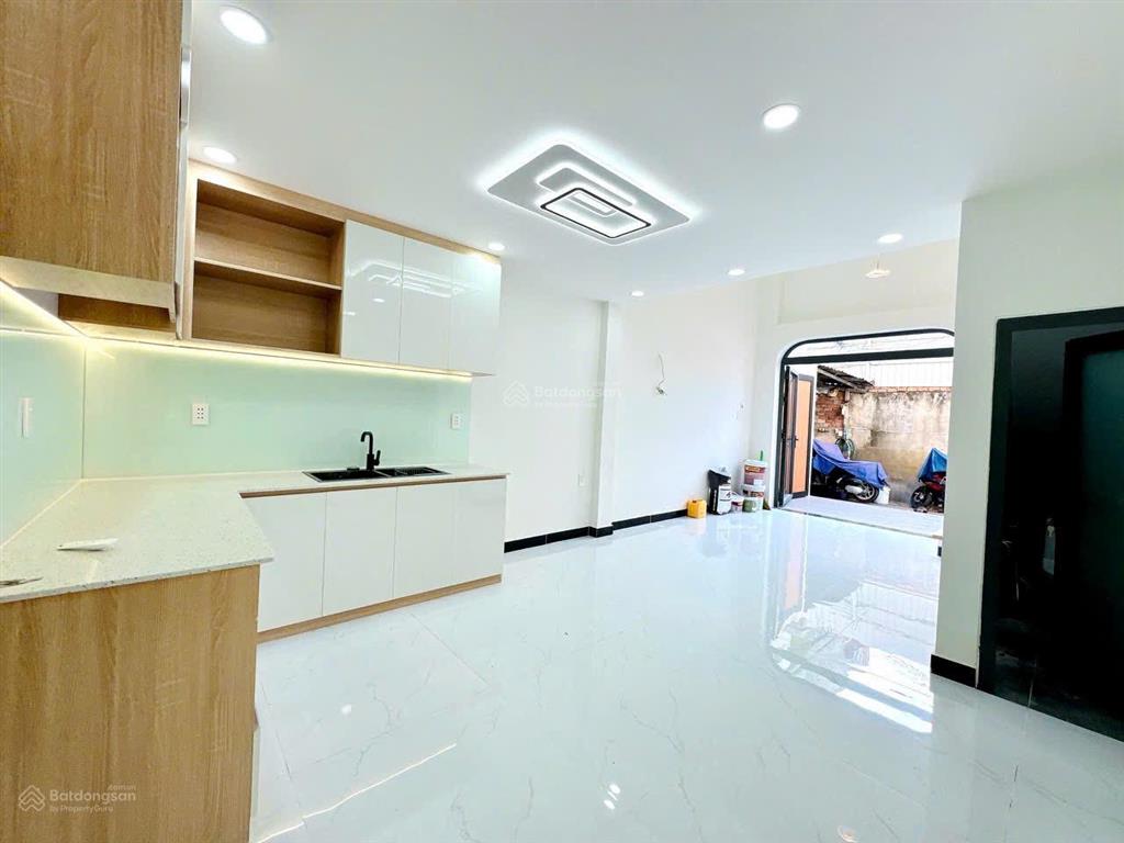 Nhà mới 2 tầng ngay kdc him lam 4m x 12m  hxh  5 tỷ