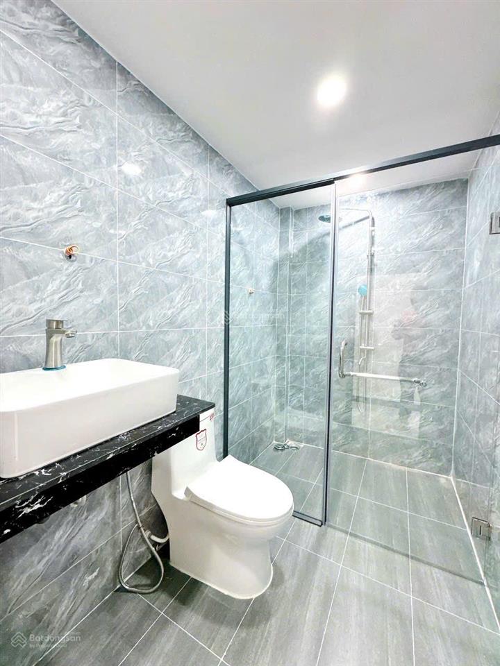 Nhà mới 2 tầng ngay kdc him lam 4m x 12m  hxh  5 tỷ