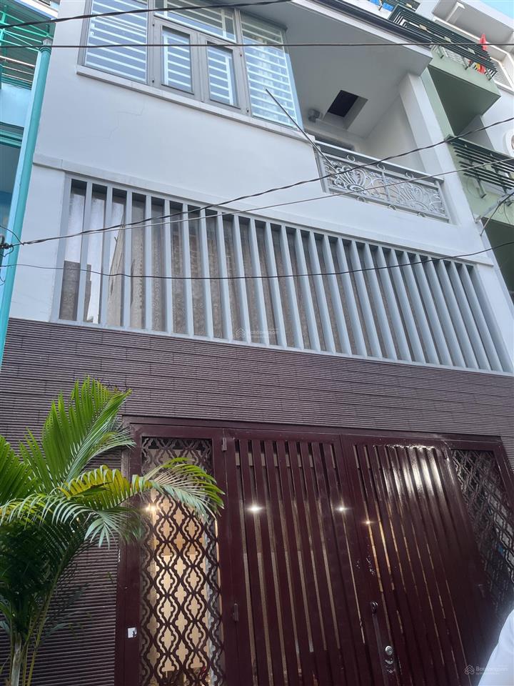 Siêu phẩm 3 tầng hxh sát mt trần xuân soạn  ngang 4.8m  nhỉnh 6 tỷ