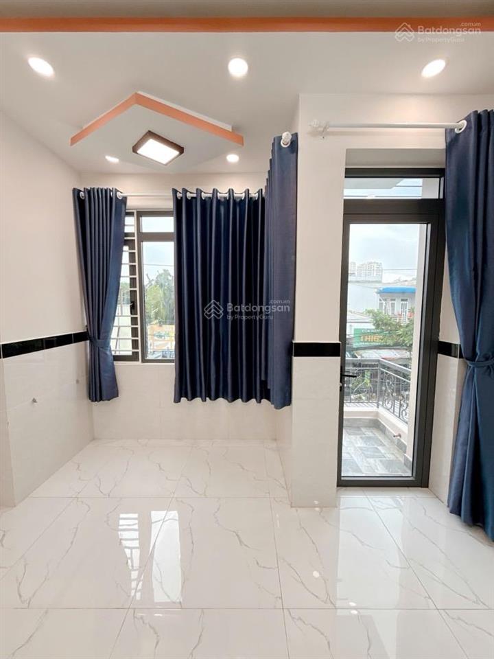 Siêu phẩm 4 tầng mặt tiền lê văn lương dòng tiền 520tr/năm, giá chỉ 14.5 tỷ chủ cần bán nhanh