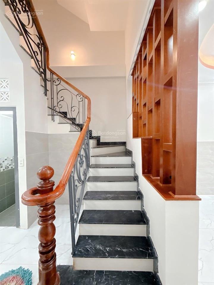 Siêu phẩm 4 tầng mặt tiền lê văn lương dòng tiền 520tr/năm, giá chỉ 14.5 tỷ chủ cần bán nhanh