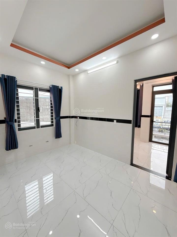 Siêu phẩm 4 tầng mặt tiền lê văn lương dòng tiền 520tr/năm, giá chỉ 14.5 tỷ chủ cần bán nhanh
