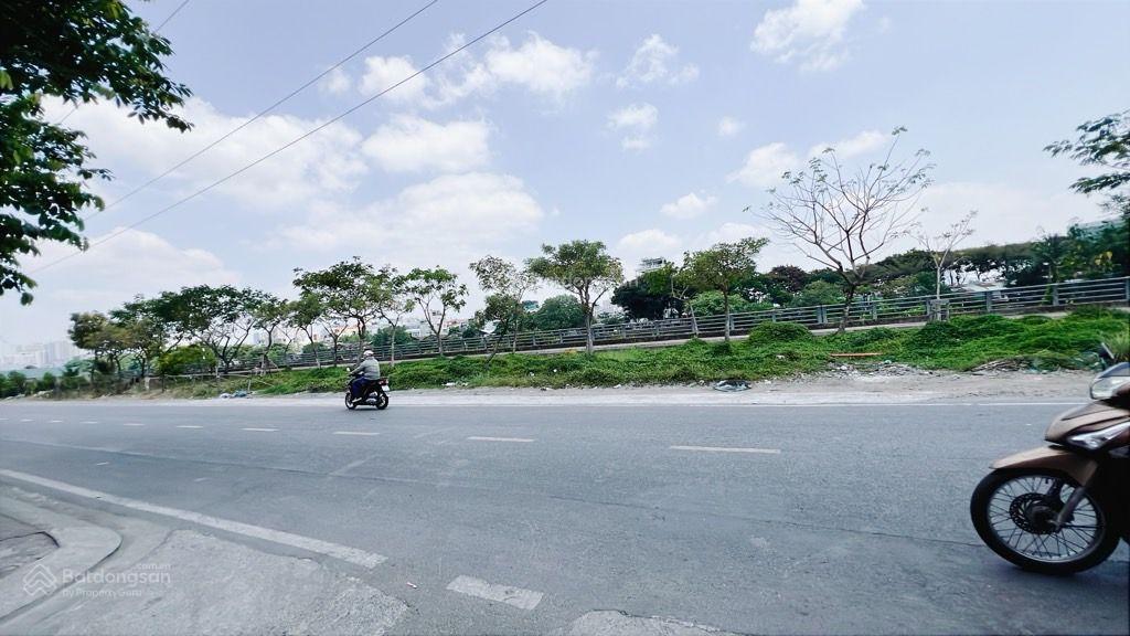 Siêu phẩm đất nền quận 7 ngang 12m hiếm có gần cầu nguyễn khoái chỉ 18 tỷ tl