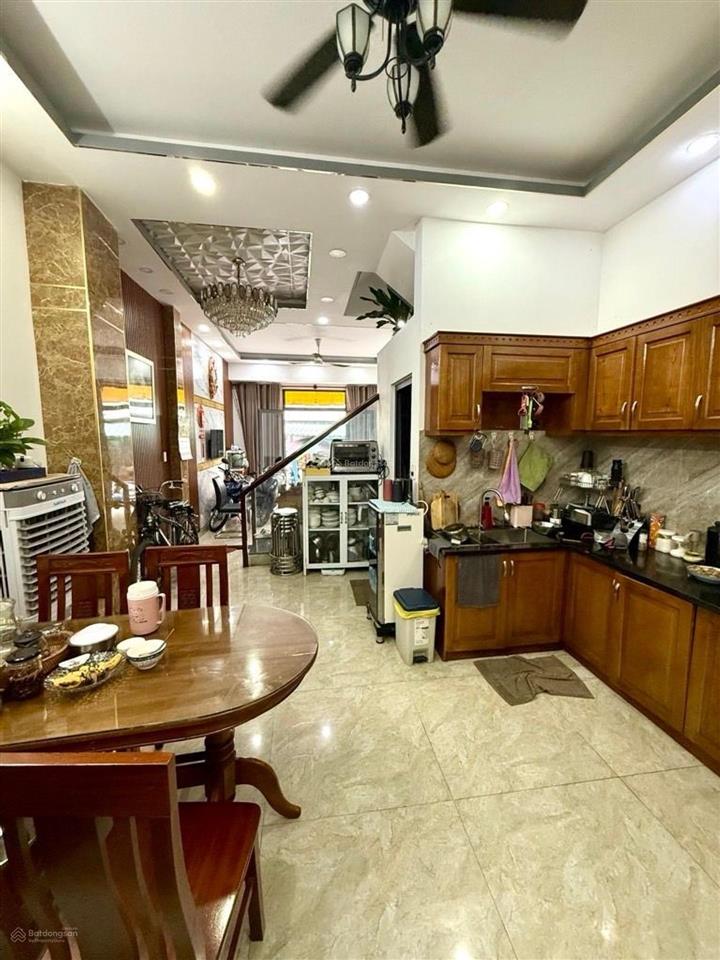 Căn hộ đẹp hẻm xe hơi thông lâm văn bền 3 tầng 4.2m x 12m nhỉnh 8 tỷ