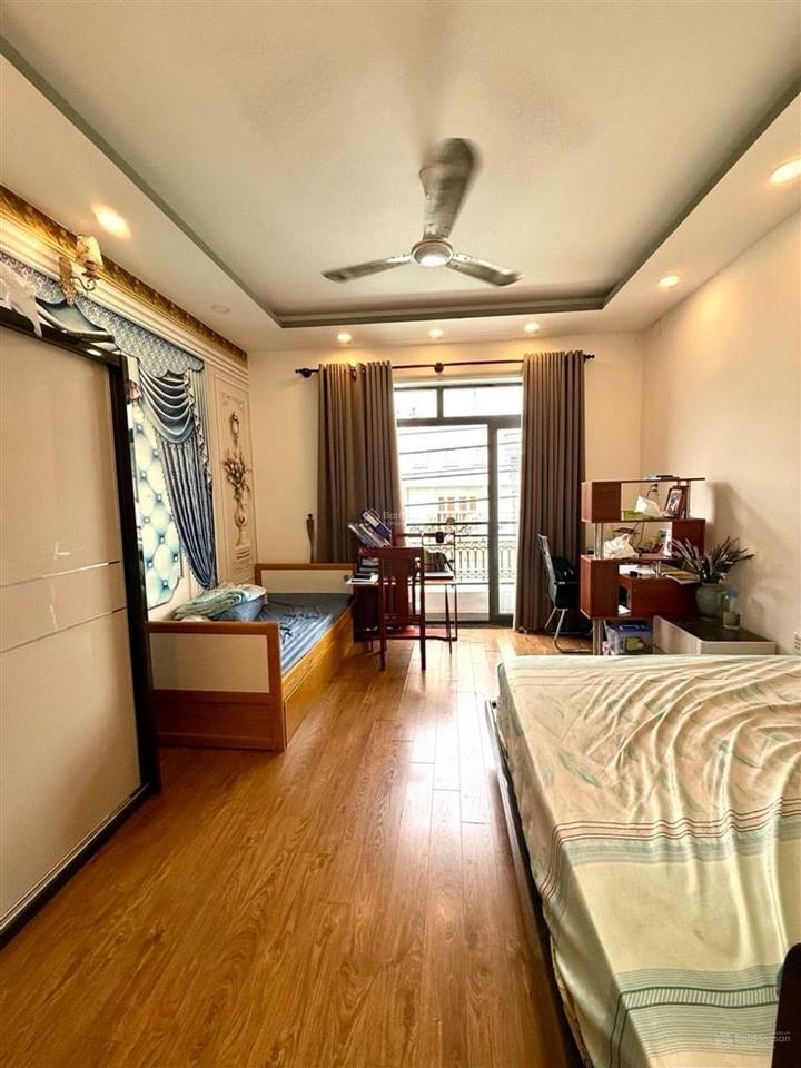 Căn hộ đẹp hẻm xe hơi thông lâm văn bền 3 tầng 4.2m x 12m nhỉnh 8 tỷ