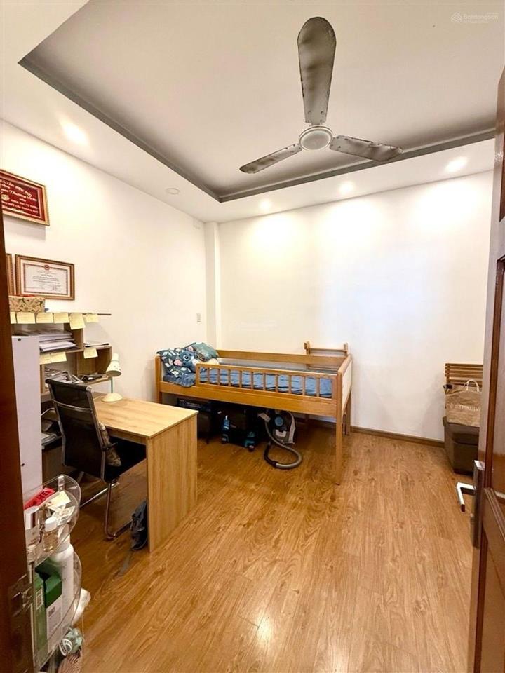 Căn hộ đẹp hẻm xe hơi thông lâm văn bền 3 tầng 4.2m x 12m nhỉnh 8 tỷ