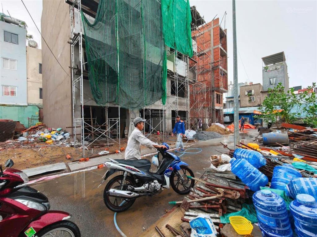 Đất đẹp đường nhựa sát mt bùi văn ba chỉ 8.9 tỷ