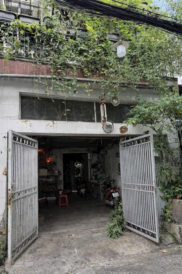 Chỉ tính đất  hxh vf  nhà 2 tầng cũ có 5 phòng trọ  105m2  9 tỷ 99