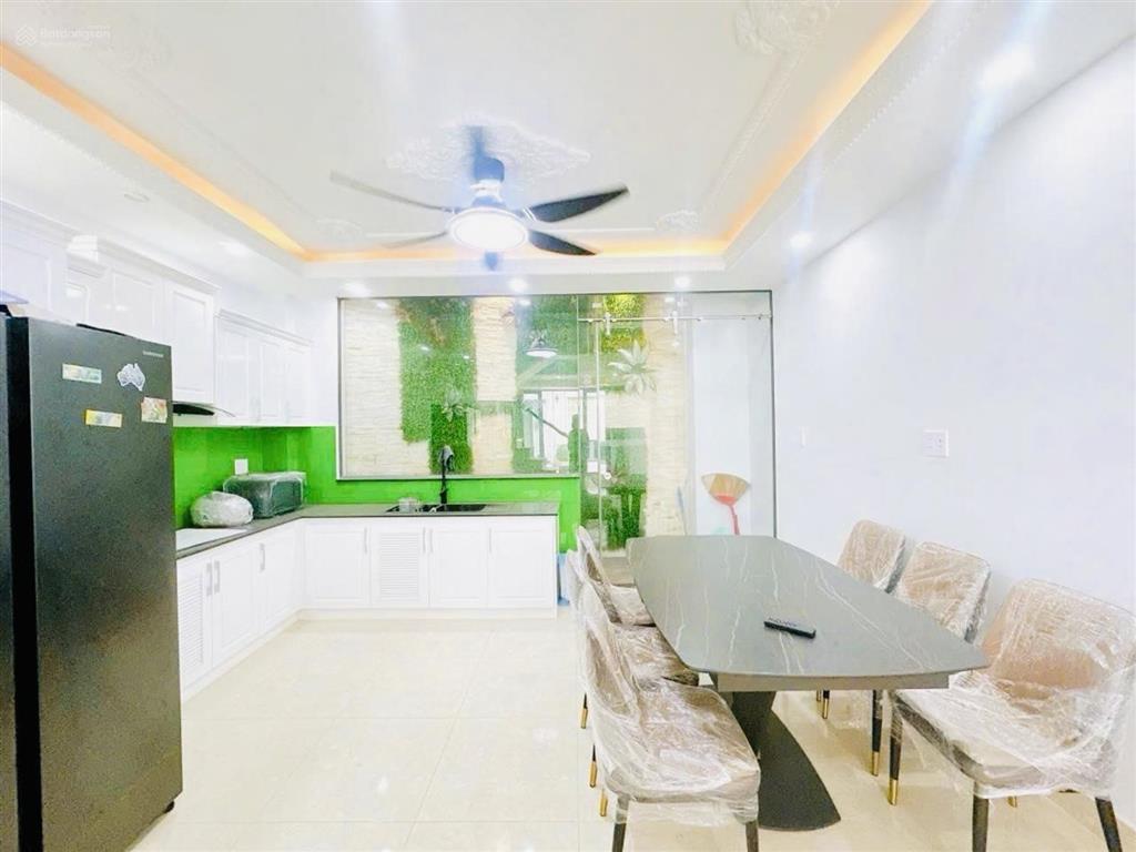 Nhà 4 tầng  hẻm ô tô vào nhà  1565 huỳnh tấn phát  tặng full nội thất  chỉ 7.9 tỷ
