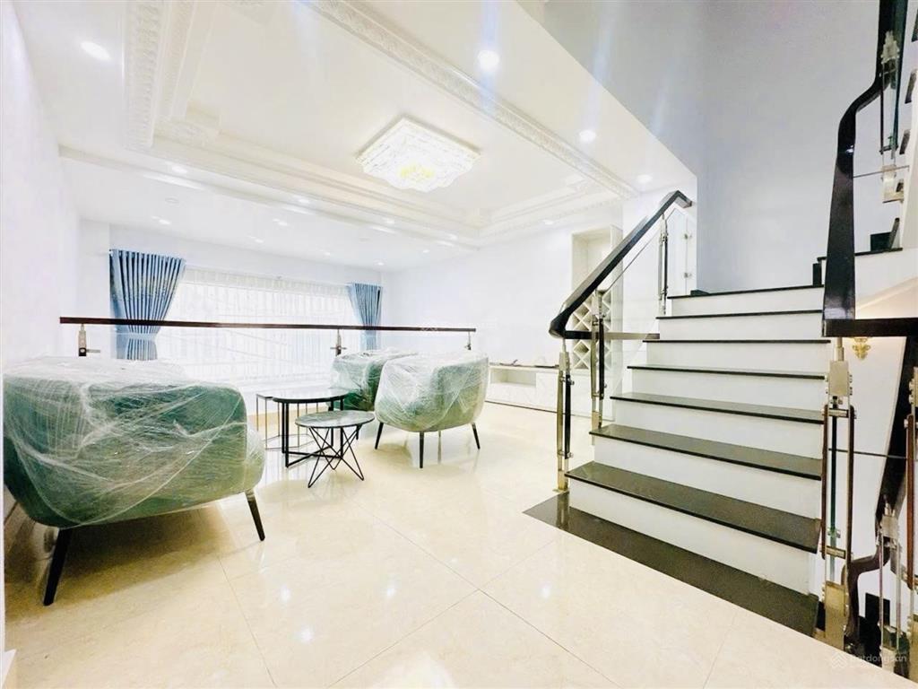 Nhà 4 tầng  hẻm ô tô vào nhà  1565 huỳnh tấn phát  tặng full nội thất  chỉ 7.9 tỷ