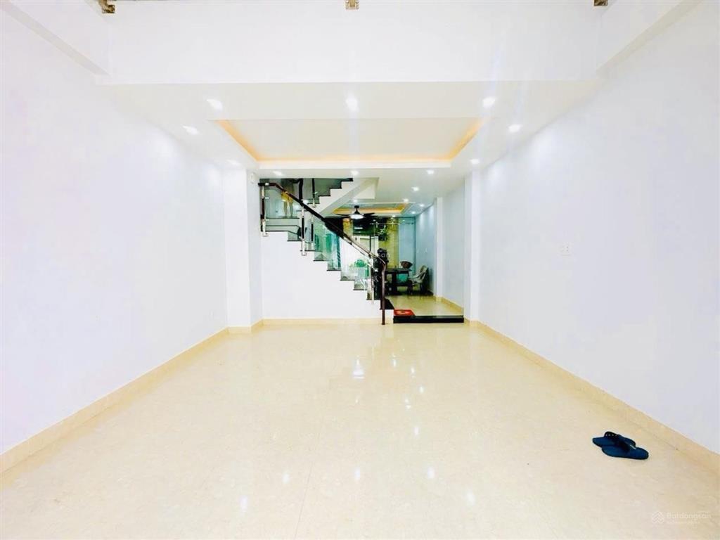 Nhà 4 tầng  hẻm ô tô vào nhà  1565 huỳnh tấn phát  tặng full nội thất  chỉ 7.9 tỷ