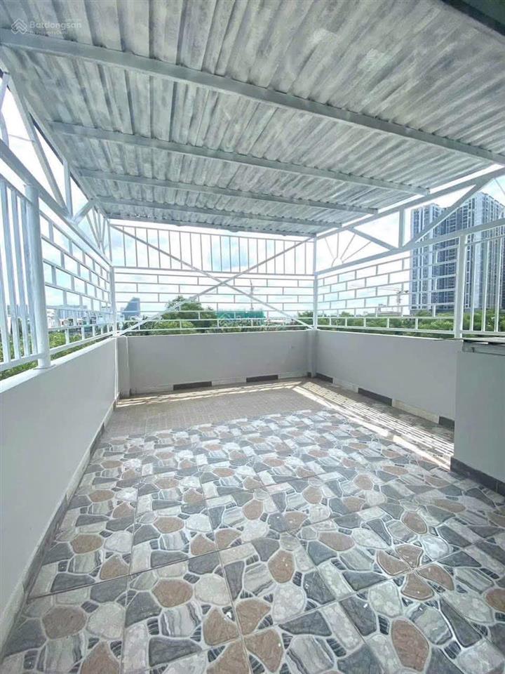 Nhà 4 tầng  view phú mỹ hưng  hẻm 5m  chỉ 5,9 tỷ