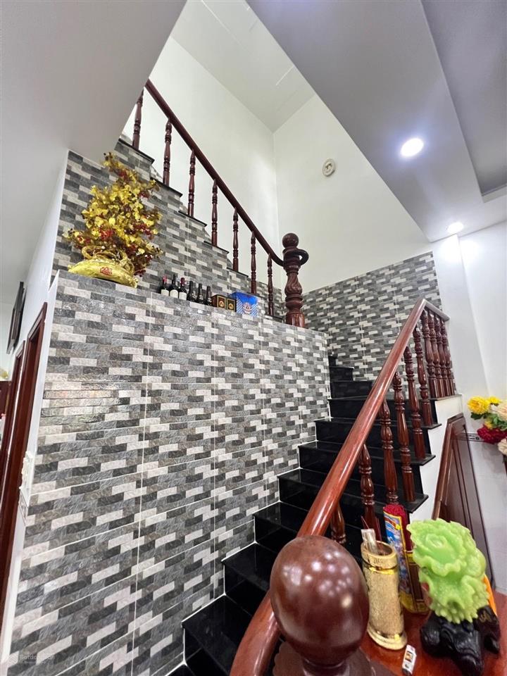 Hẻm xe hơi vài bước chân tới công viên ở ngay 88m 8 tỷ 950