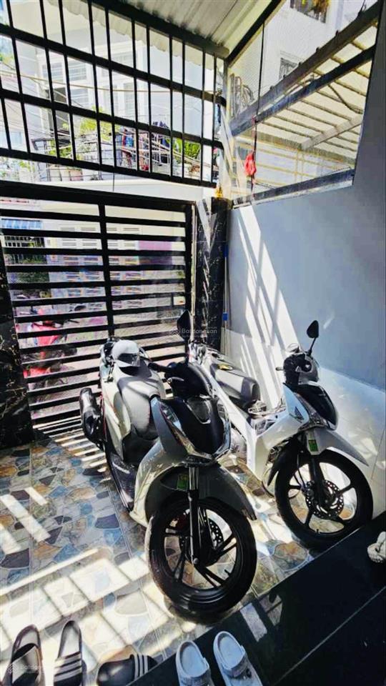 Bán nhà 3 tầng  cách mt huỳnh tấn phát quận 7 100m,  60,4m2  chỉ 7,25 tỷ