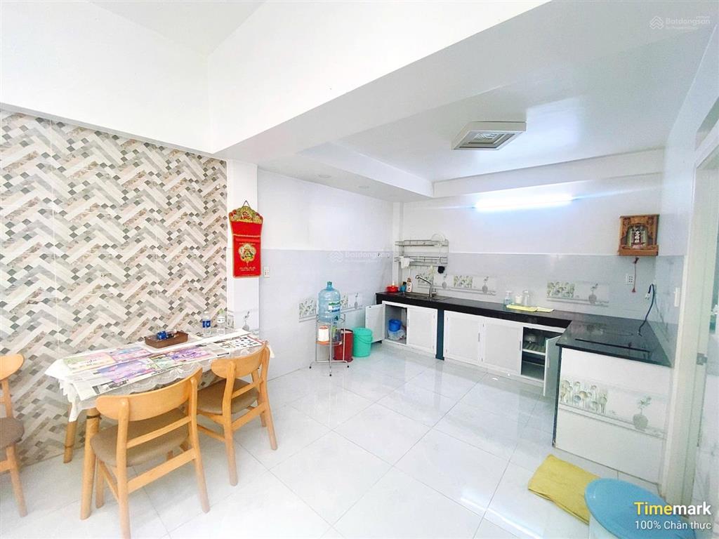Chủ định cư nước ngoài bán nhà 3 tầng hoàng trọng mậu ngang 5m  sát hxh giảm 1 tỷ giá mới 5,3