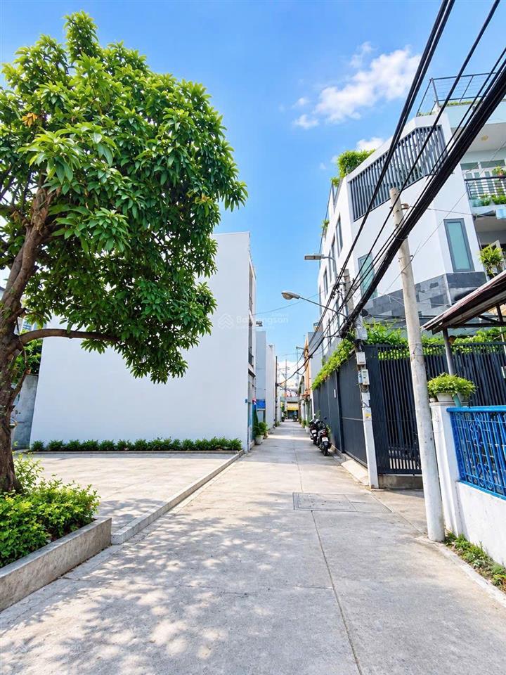 Nhà 4 tầng quận 7 ngang 6m kế hẻm ô tô chỉ 5,2 tỷ