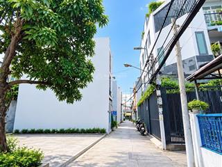 Nhà 4 tầng quận 7 ngang 6m kế hẻm ô tô chỉ 5,2 tỷ