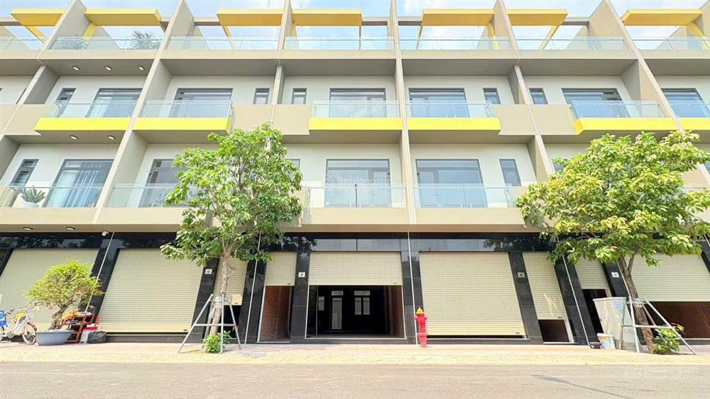 [hàng hot] chỉ 01 nhà phố bcons uni valley, giá 7.8 tỷ (4 tầng)