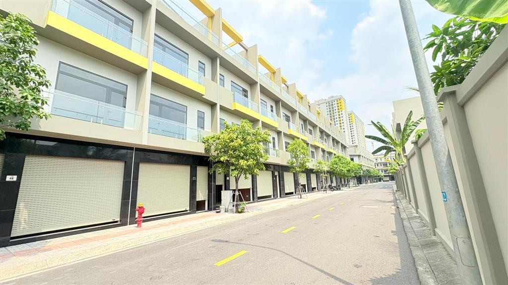 [hàng hot] chỉ 01 nhà phố bcons uni valley, giá 7.8 tỷ (4 tầng)