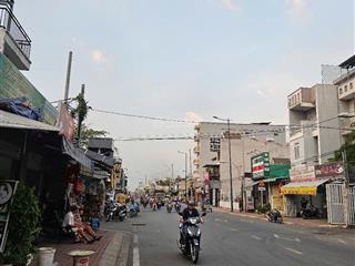 Bán nhà cấp 4 mặt tiền quốc lộ 13 kinh doanh mọi nhành nghề . dt 98 m (4,6 x21 ) giá 12 tỉ