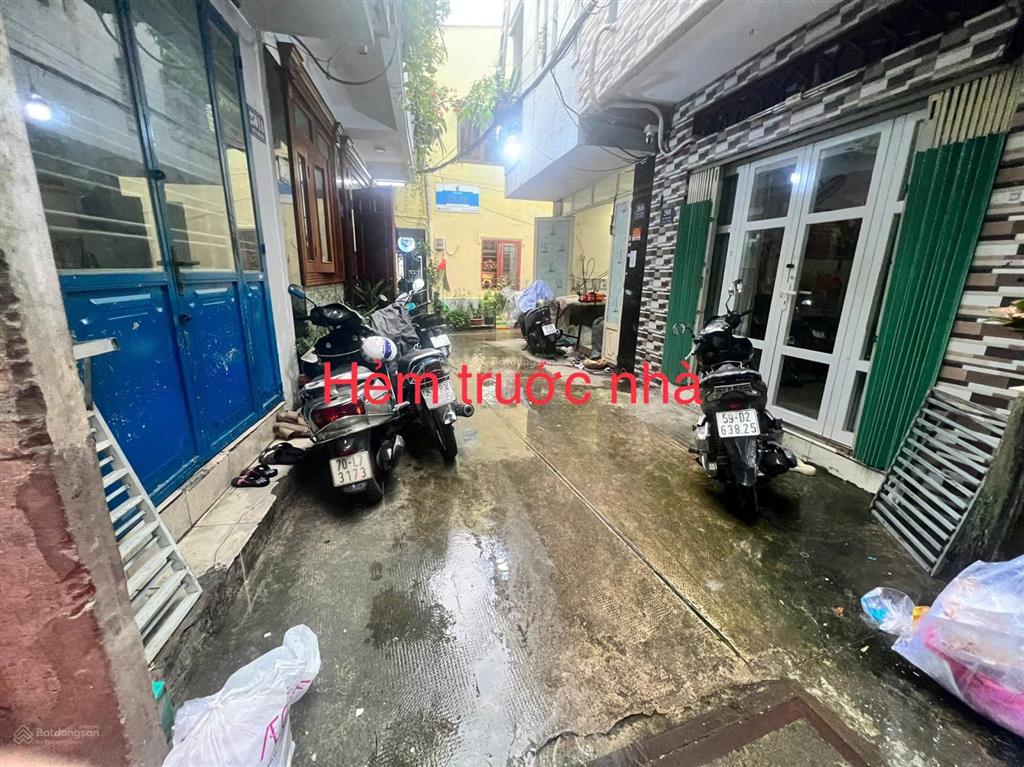 Bán nhà riêng tại phú thọ hòa, 4 tỷ, dt 4x8m 31 m2, 2pn, 2wc, siêu hời!