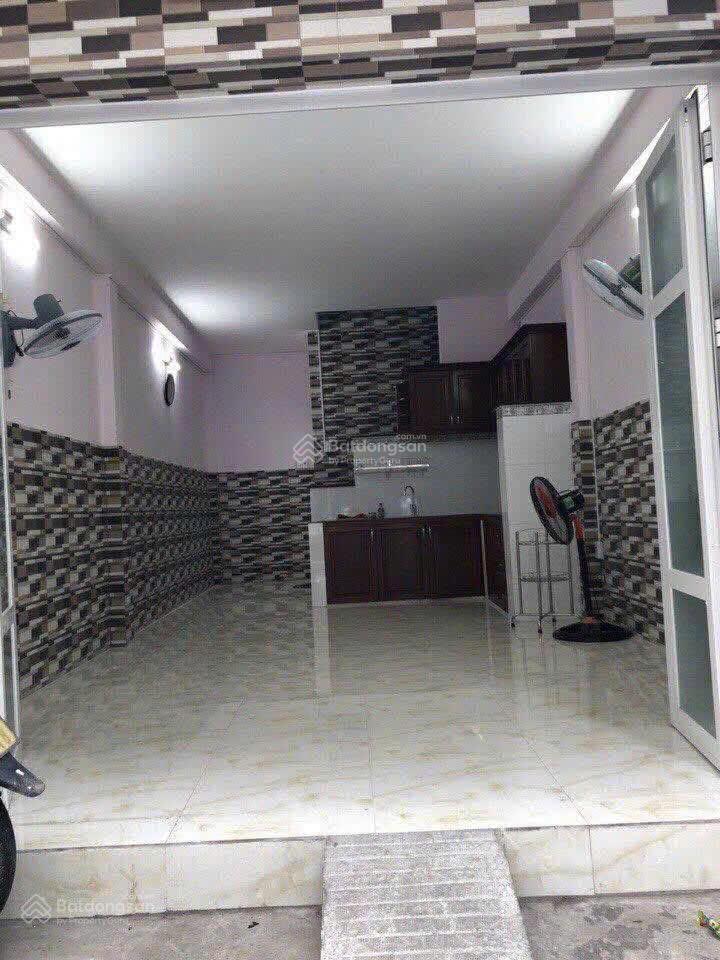 Bán nhà riêng tại phú thọ hòa, 4 tỷ, dt 4x8m 31 m2, 2pn, 2wc, siêu hời!