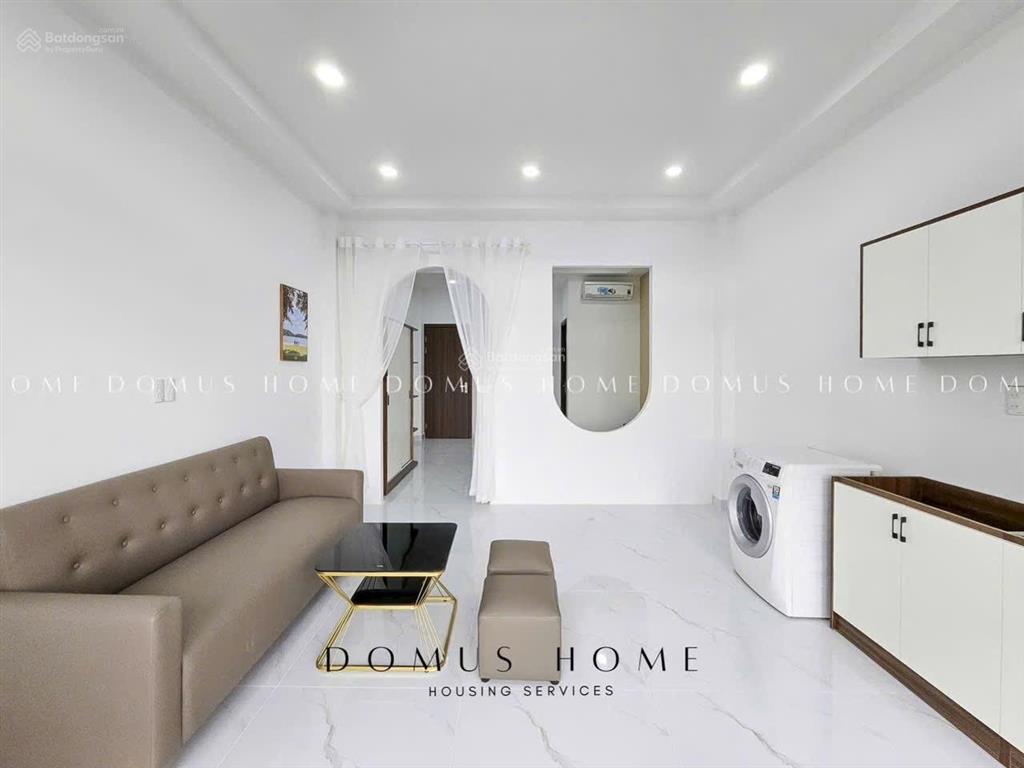 Cho thuê căn hộ ban công full nt tại quận 7