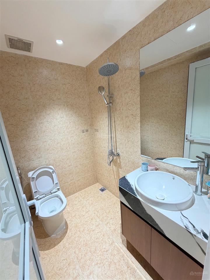 Bán ch  12a28 toà oc3 view đông nam mtvt, ban công biển đông nam,diện tích 65 m22pn