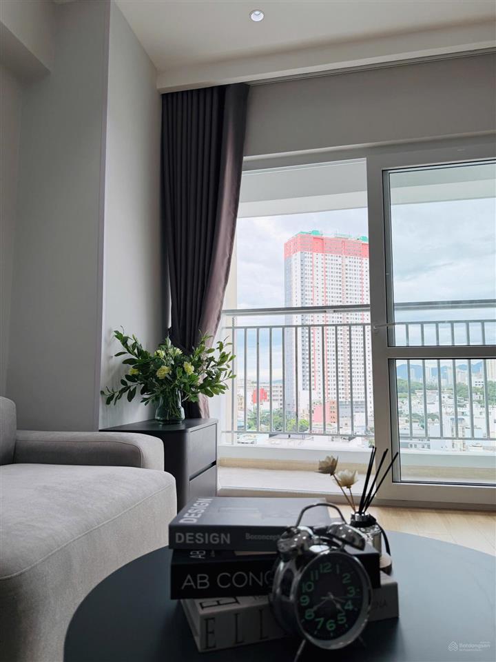 Bán ch  12a28 toà oc3 view đông nam mtvt, ban công biển đông nam,diện tích 65 m22pn