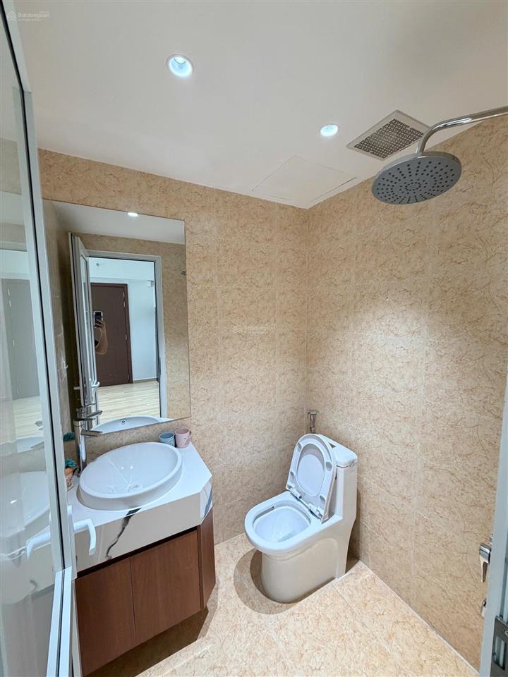 Bán ch  12a28 toà oc3 view đông nam mtvt, ban công biển đông nam,diện tích 65 m22pn