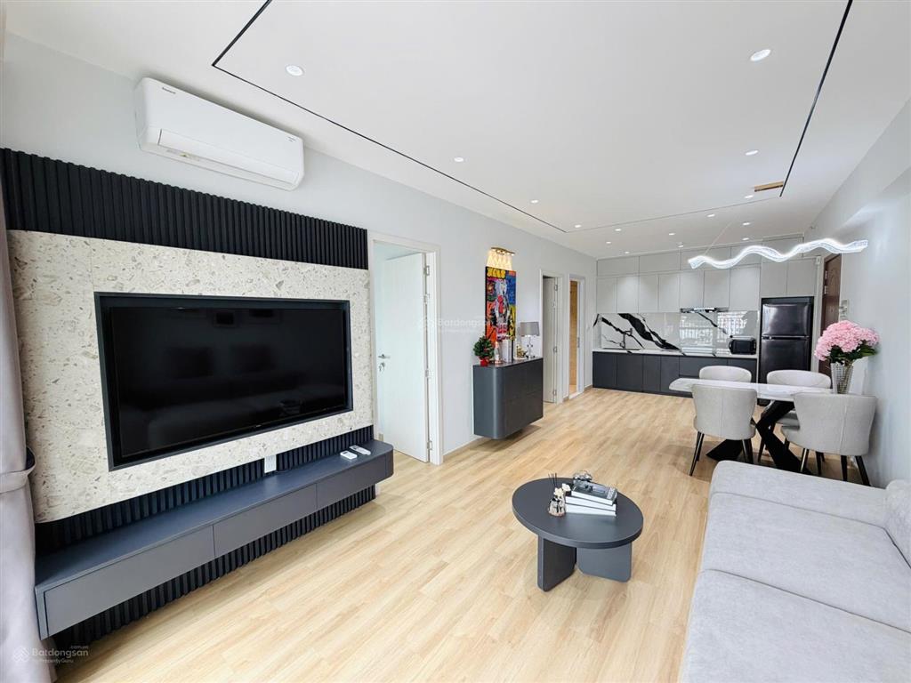 Bán ch  12a28 toà oc3 view đông nam mtvt, ban công biển đông nam,diện tích 65 m22pn