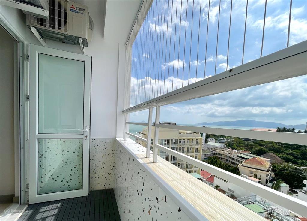 Bán căn hộ mường thanh viễn triều toà oc2a full nội thất view biển đông nam, căn hộ  1224