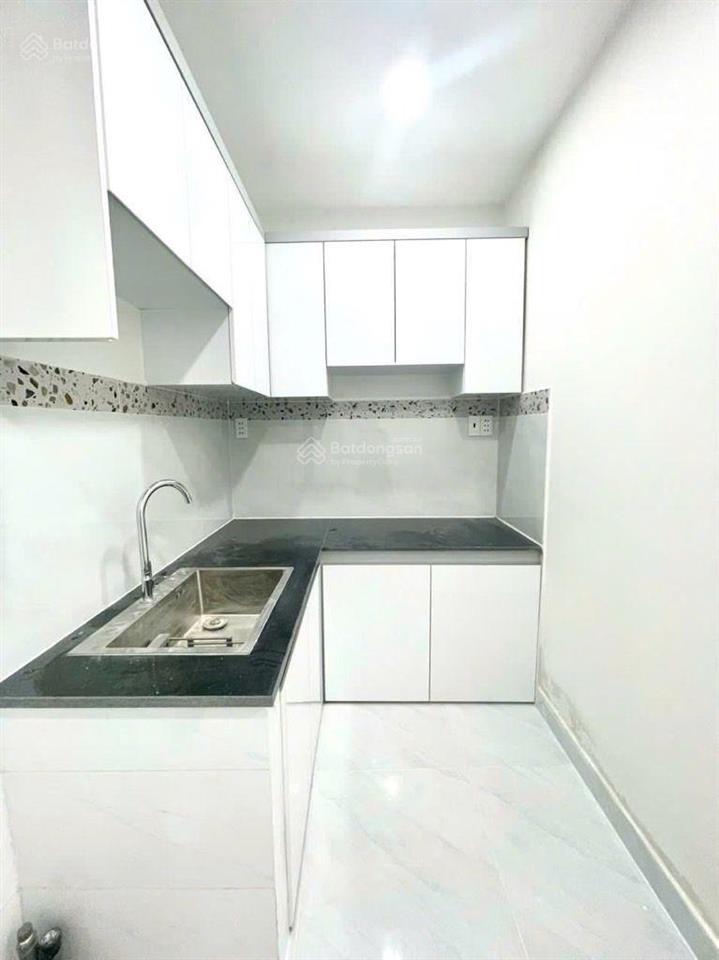 Hàng hiếm  siêu phẩm nguyễn thị tần p2, q8  40m2  2 tầng  3pn  4,98 tỷ tl