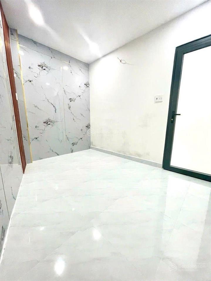 Hàng hiếm  siêu phẩm nguyễn thị tần p2, q8  40m2  2 tầng  3pn  4,98 tỷ tl