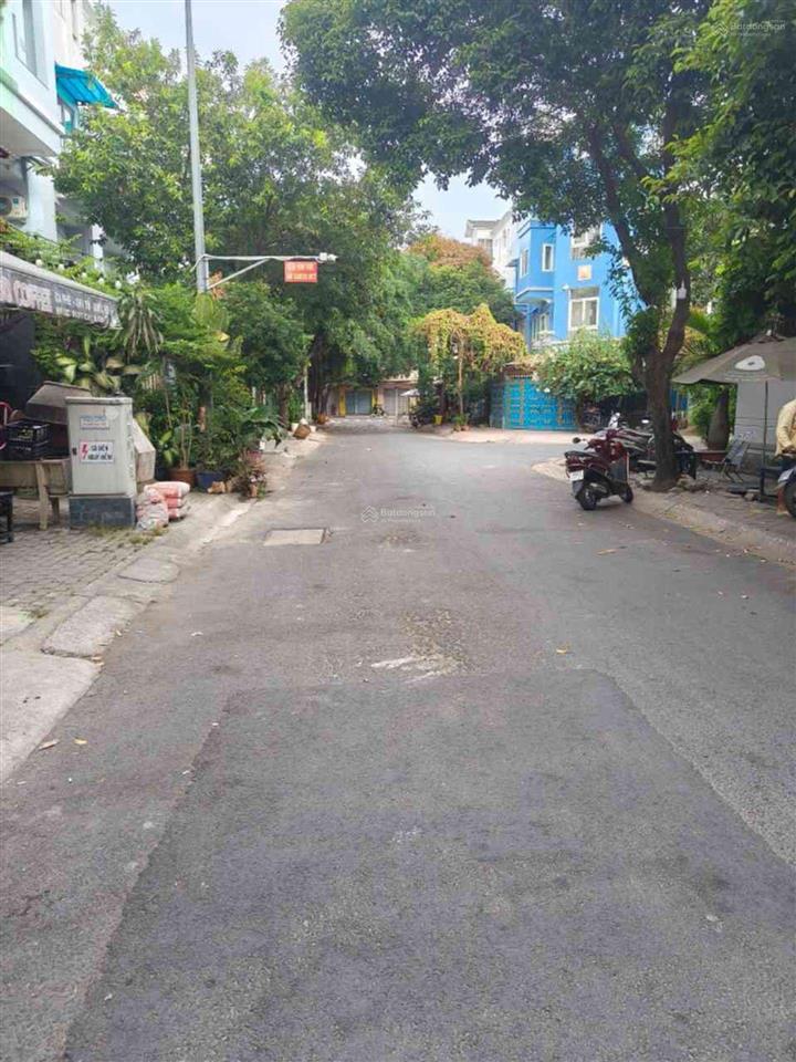 Mặt tiền kinh doanh cao lỗ p4 q8  kế parcmall  4 tầng  4x20  6pn  13,5 tỷ