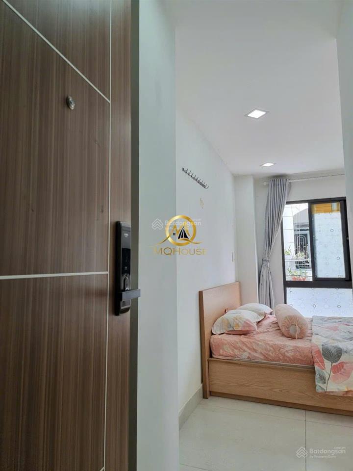 Phòng cửa sổ thoáng, ban công chill, đủ nội thất, vạn hạnh mall, vx dân chủ, cầu 3/2, ueh, hulfit